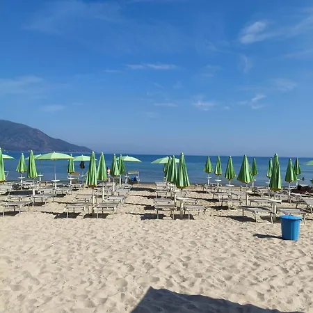 Matteo Garden & Restaurant * فلورا
