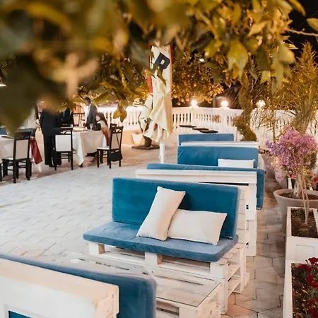 Matteo Garden & Restaurant Hotel *