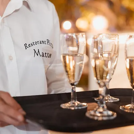Matteo Garden & Restaurant فندق