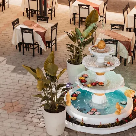 Hotel Matteo Garden & Restaurant